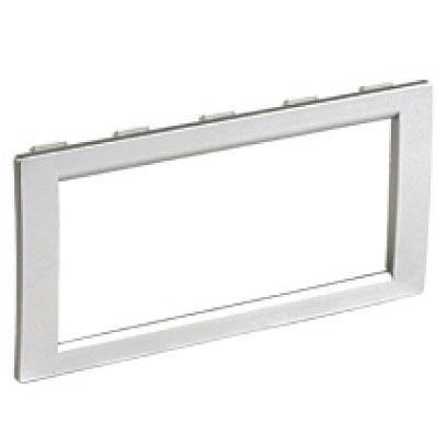 DKC  In-liner  Front  Рамка  Белый  универсальная на 4 модуля,  F00013