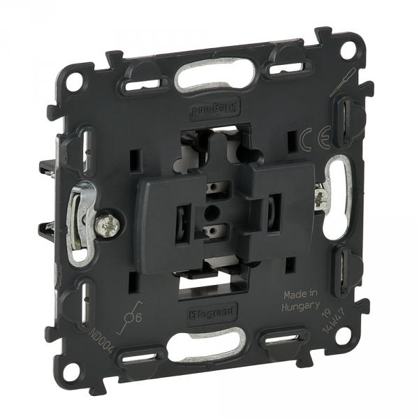 Legrand 752010 Valena IN'MATIC.Переключатель 10АХ 250В c зажимом нейтрали.Безвинтовые зажимы