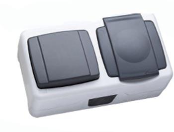 Makel  Менекше Серый Блок Выключатель 1-клавишный + Розетка с крышкой IP55 открытая установка (пружинные зажимы) 36064207